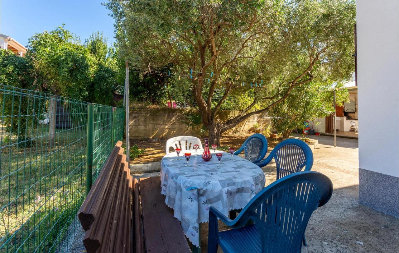 Nice Apartment In Jurandvor With Wifi Екстер'єр фото