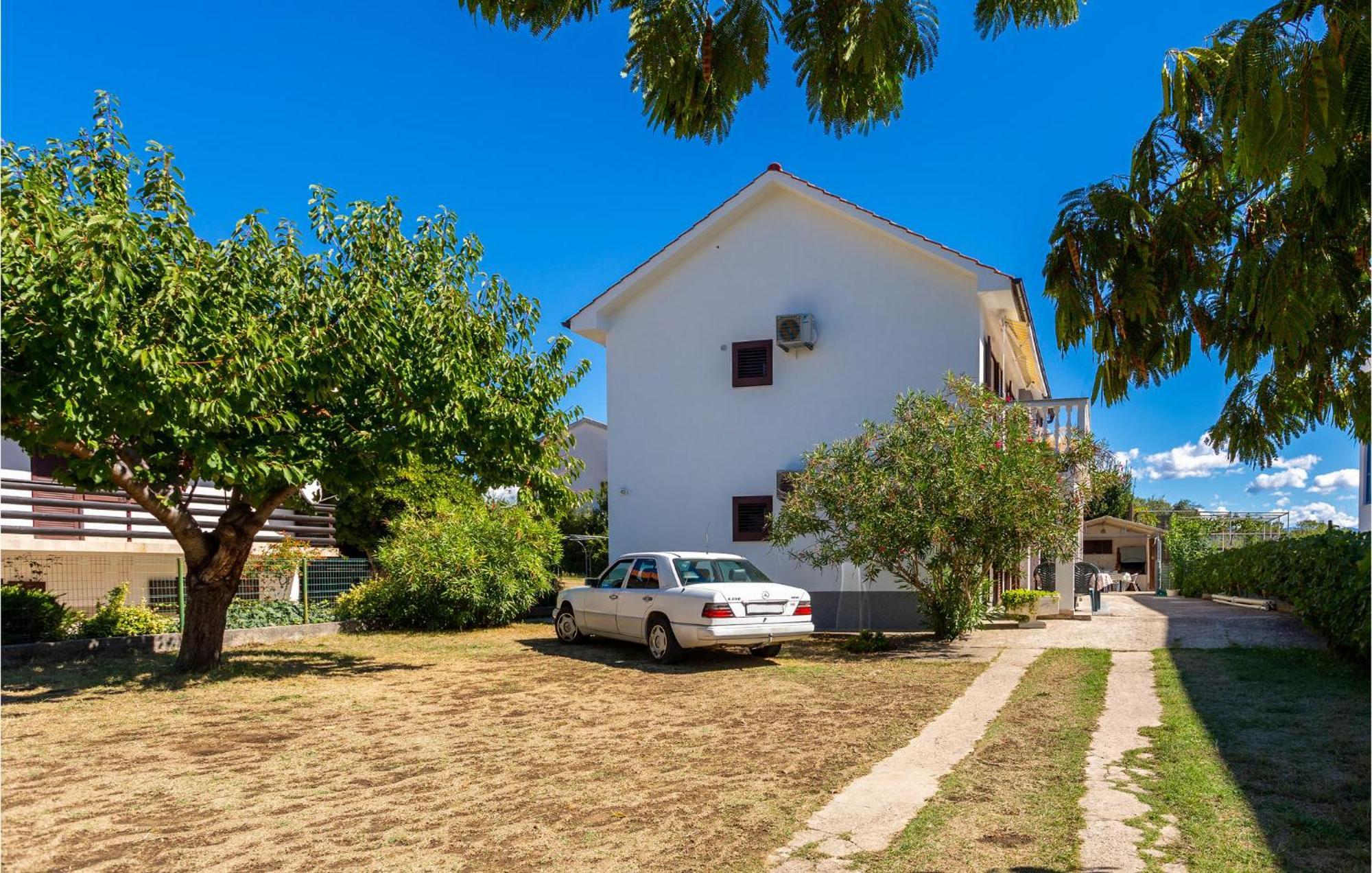 Nice Apartment In Jurandvor With Wifi Екстер'єр фото